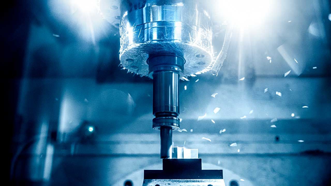 Flexibel plastbearbetning för stora dimensioner