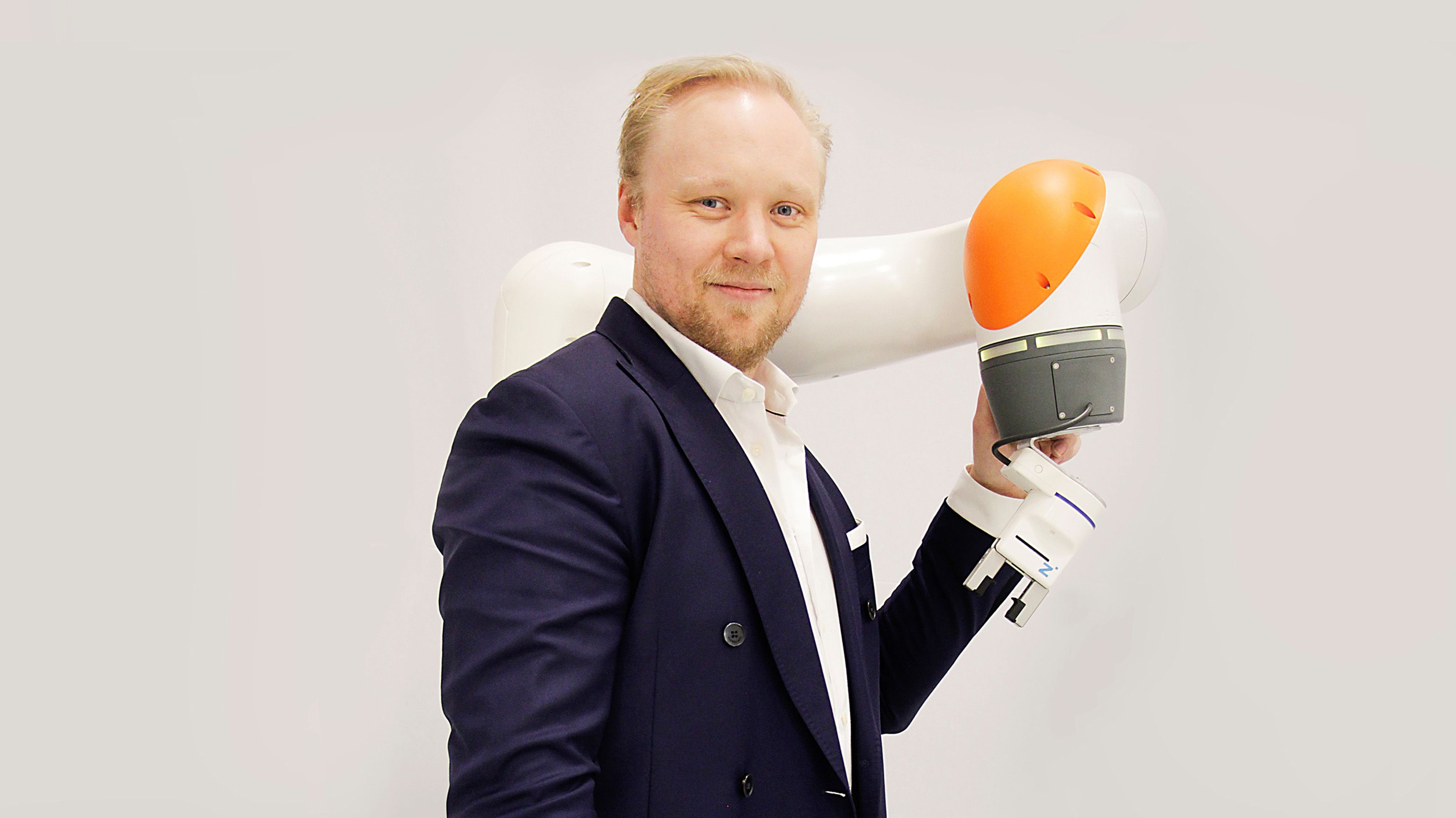 Ökande intresse för KUKA:s robotar – nu växer det svenska säljteamet