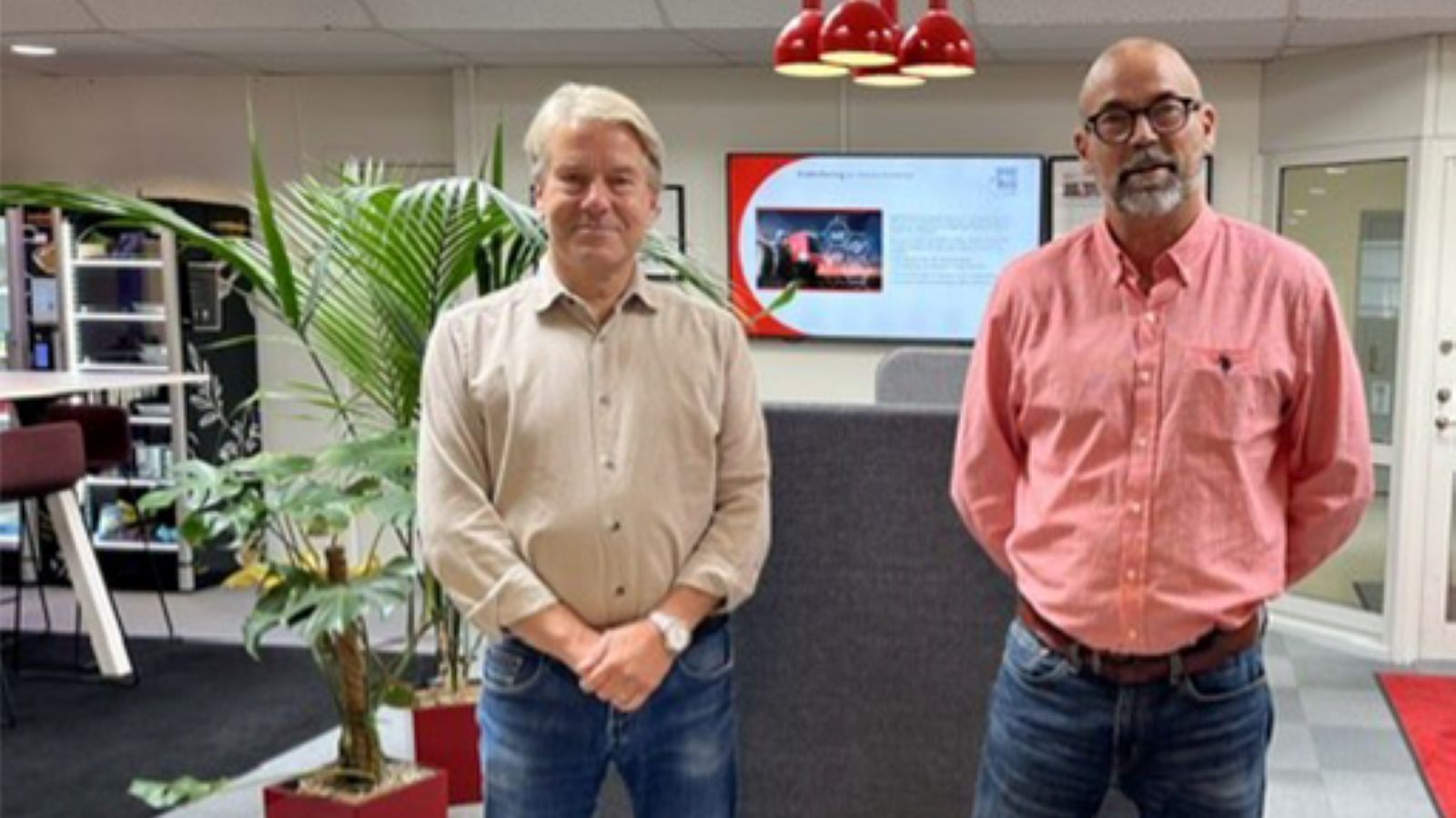 Mats Gabrielsson och Christer Rydberg tar plats i HYDACs förstärkta team mot svensk industri.