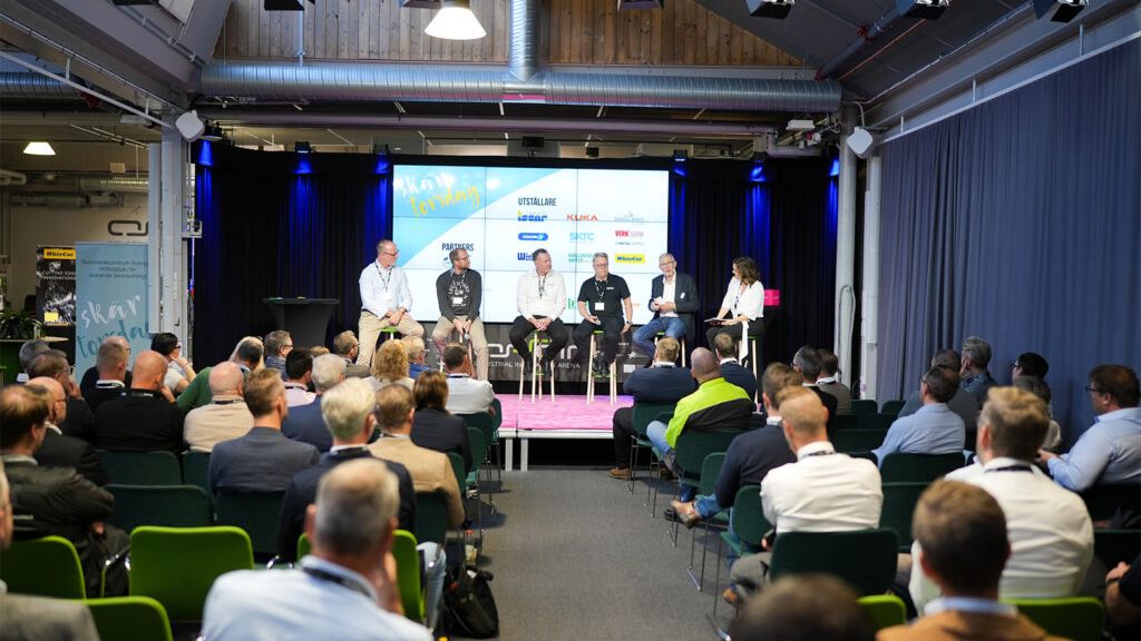 Under dagen genomförs ett talarprogram med experter från branschen, samtidigt som utställare visar produkter och tjänster och deltagarna får möjlighet till teknikutbyte och nätverkande.