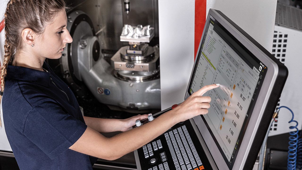 Industrin vässar precisionen med smart styrning och realtidsdata