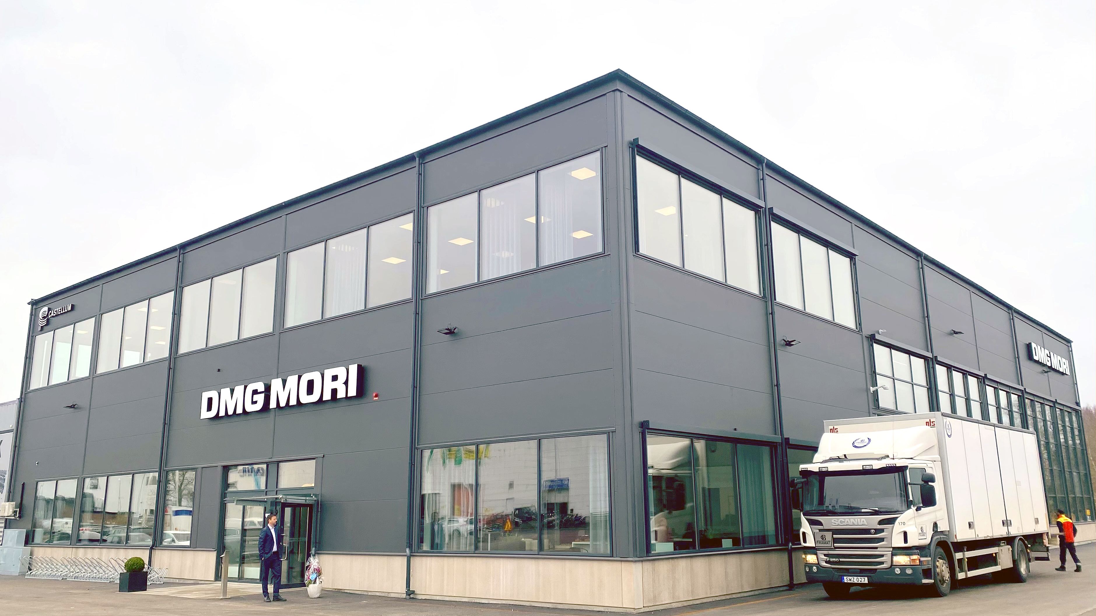 Anläggningen är tänkt som ett nordiskt nav där kunder, partners och experter kan mötas kring framtidens produktion, testa lösningar och utveckla nya arbetssätt tillsammans.