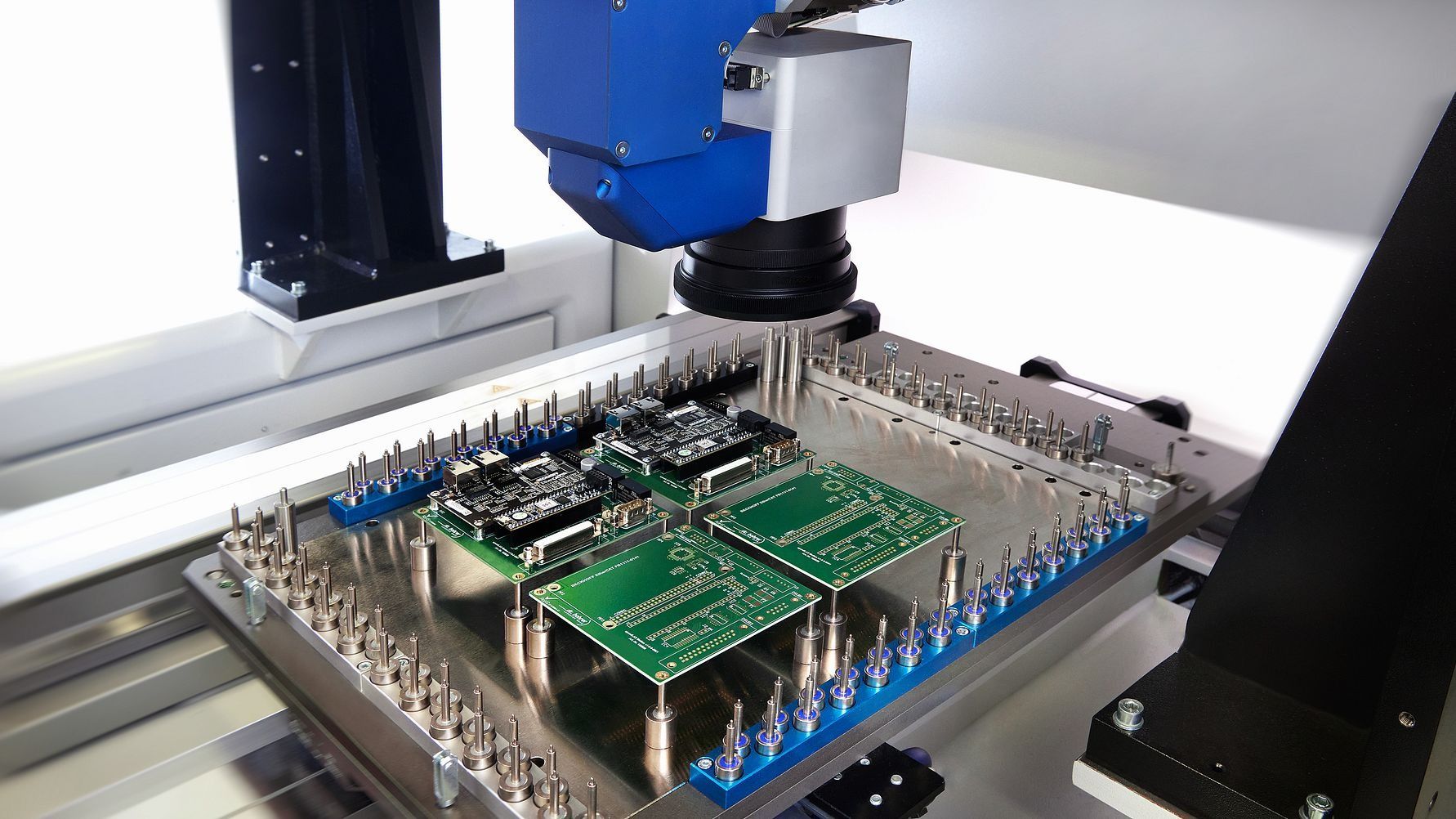 Avancerade lasermaskiner möter elektronikindustrins krav